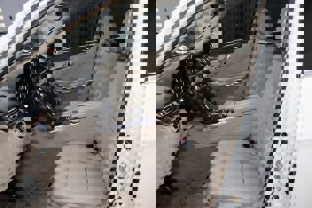 Used 2016 Mercedes-Benz E 350 4MATIC image 14