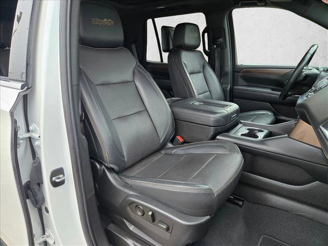 Used 2023 Chevrolet Tahoe High Country w/ Advanced Technology Package image 26