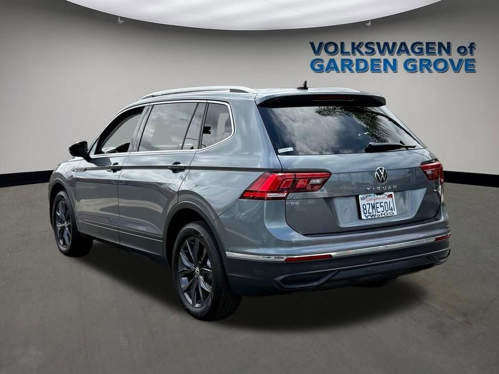 Used 2022 Volkswagen Tiguan SE w/ Panoramic Sunroof Package AWD/4WD image 5