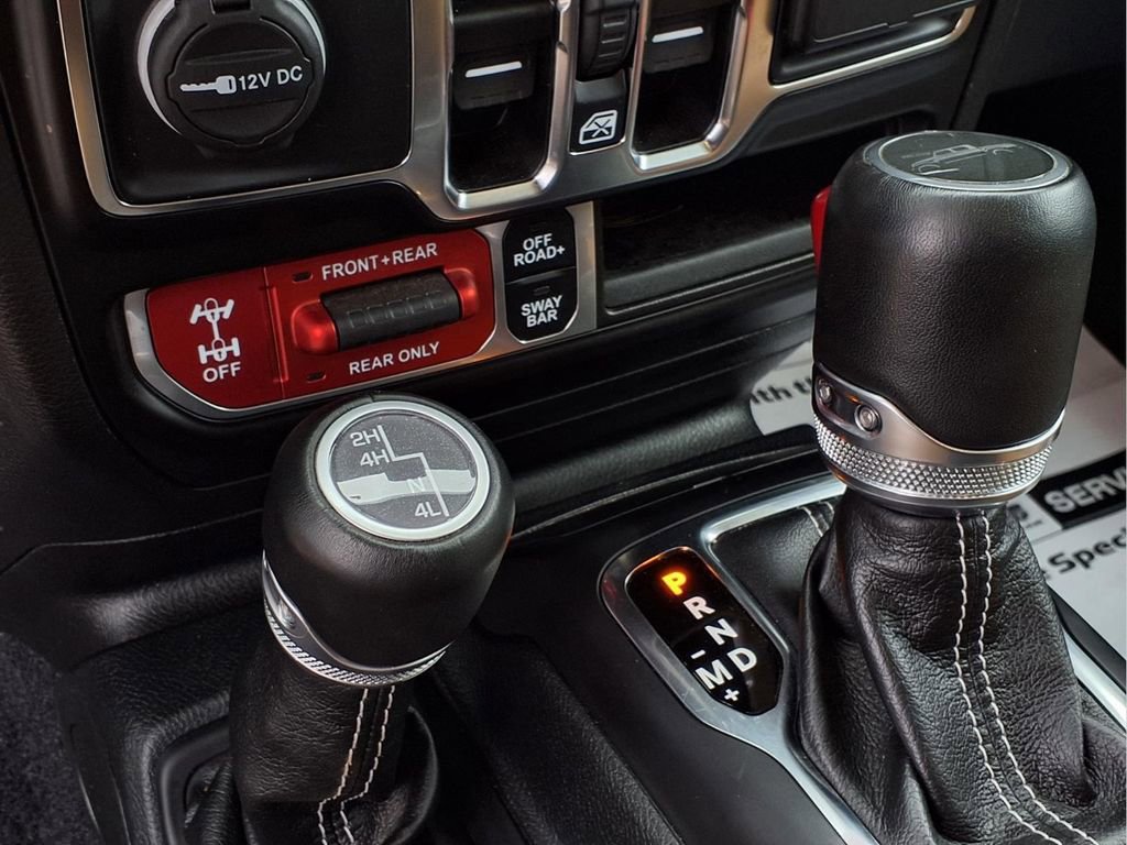 Used 2022 Jeep Gladiator Rubicon w/ Cold Weather Group image 9