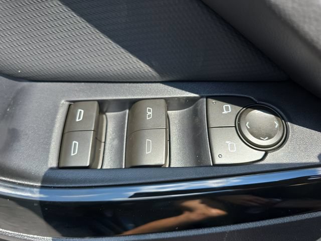 New 2026 Chevrolet Equinox LT w/ Safety and Technology Package AWD/4WD image 28