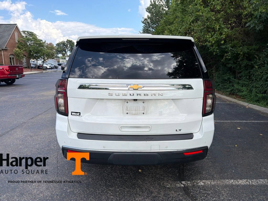 Used 2021 Chevrolet Suburban LT w/ LT Signature Plus Package AWD/4WD image 4