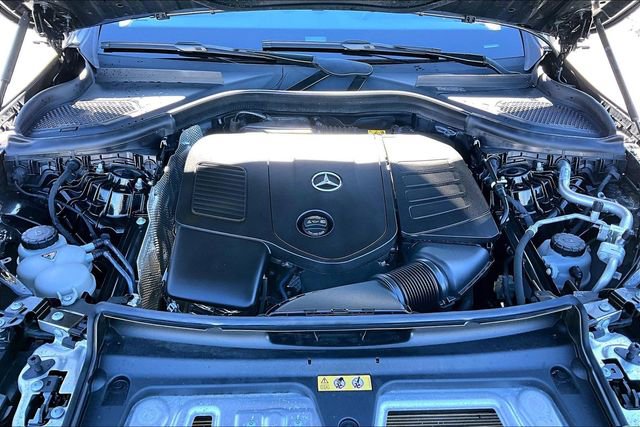 Certified 2023 Mercedes-Benz GLC 300 4MATIC image 32