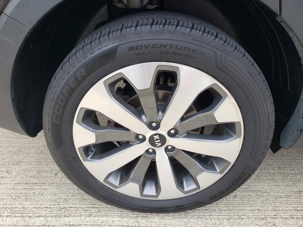 Used 2021 Kia Telluride S image 46