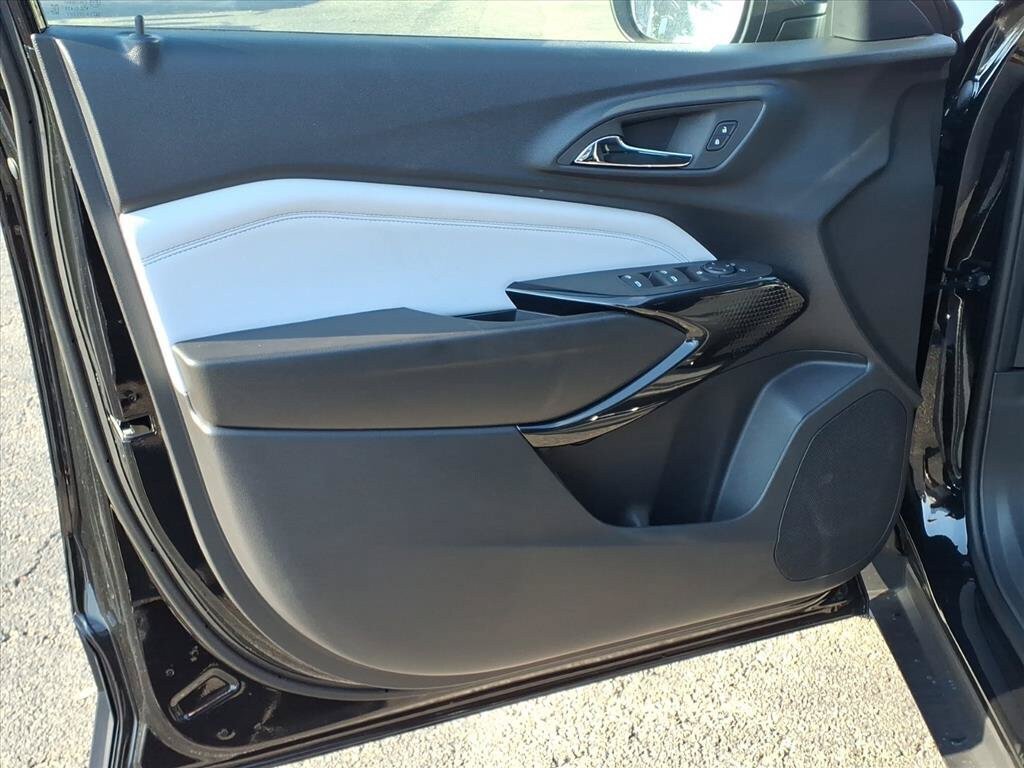New 2026 Chevrolet Trax LT w/ Driver Confidence Package FWD image 15