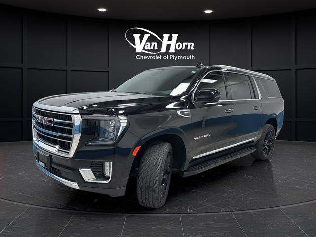 Used 2023 GMC Yukon XL SLT w/ SLT Premium Package AWD/4WD image 3