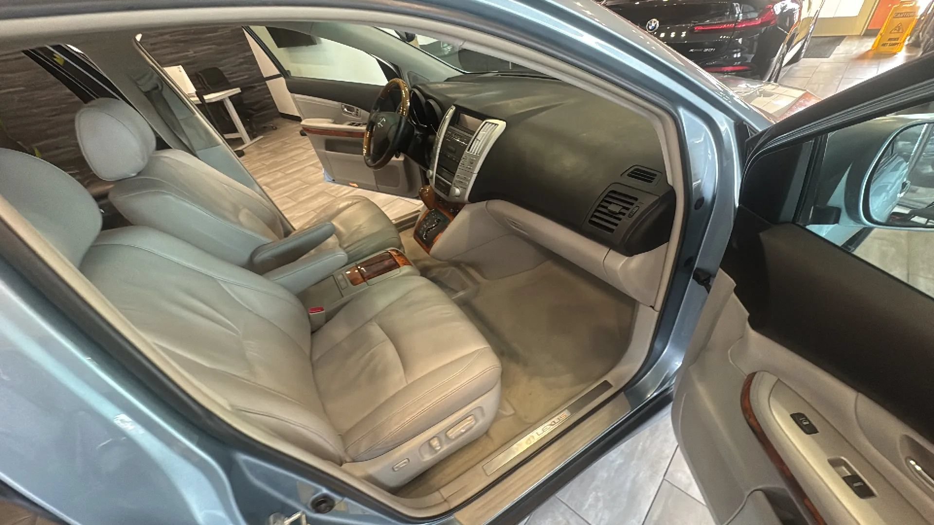 Used 2009 Lexus RX 350 AWD image 22