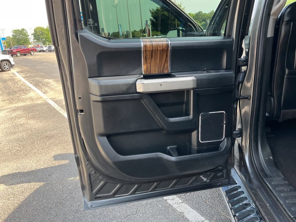 Used 2019 Ford F150 Lariat AWD/4WD image 23