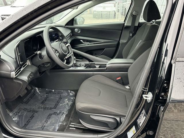 Used 2023 Hyundai Elantra Blue FWD image 19