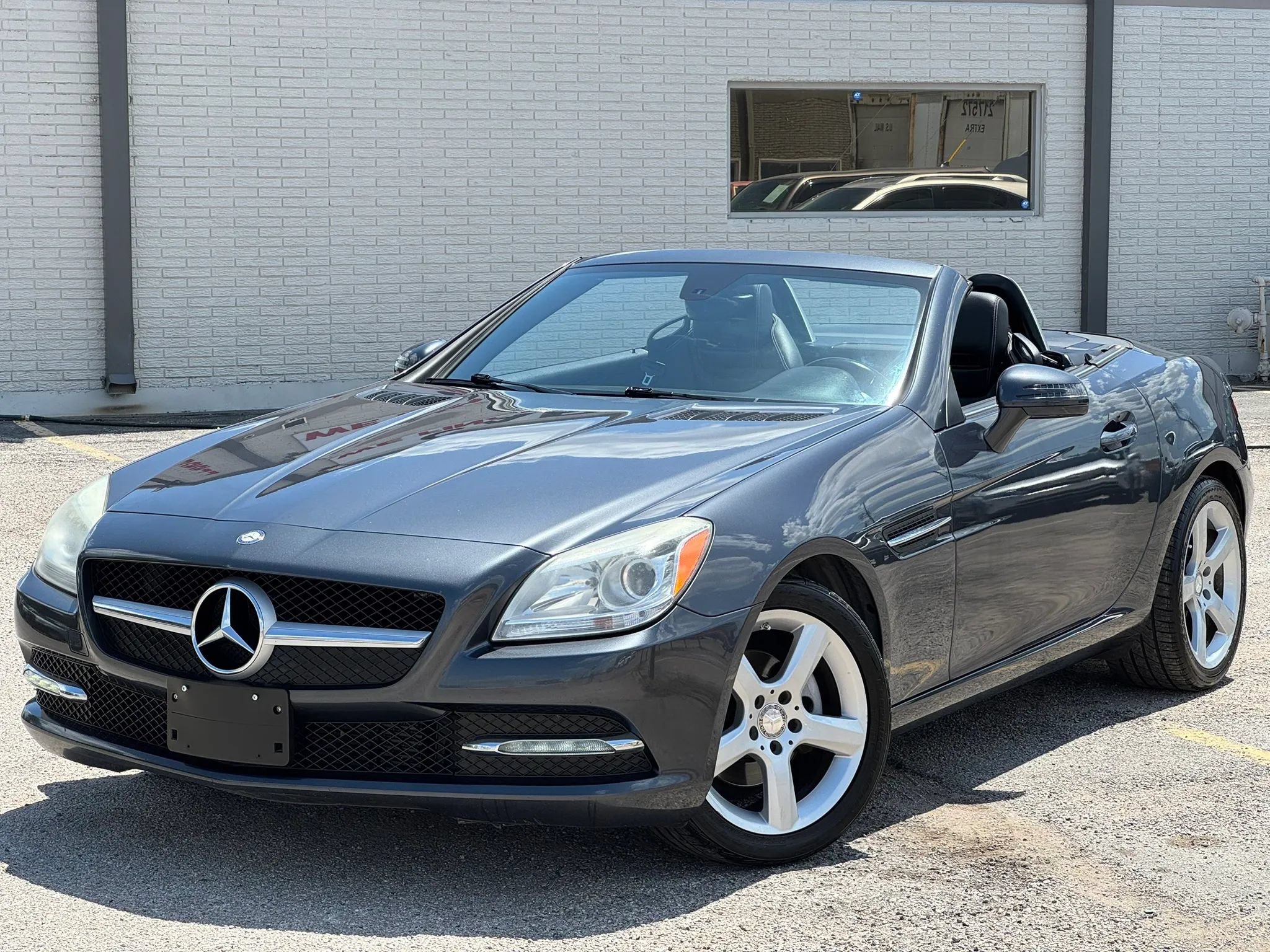 Used 2015 Mercedes-Benz SLK 250 image 3