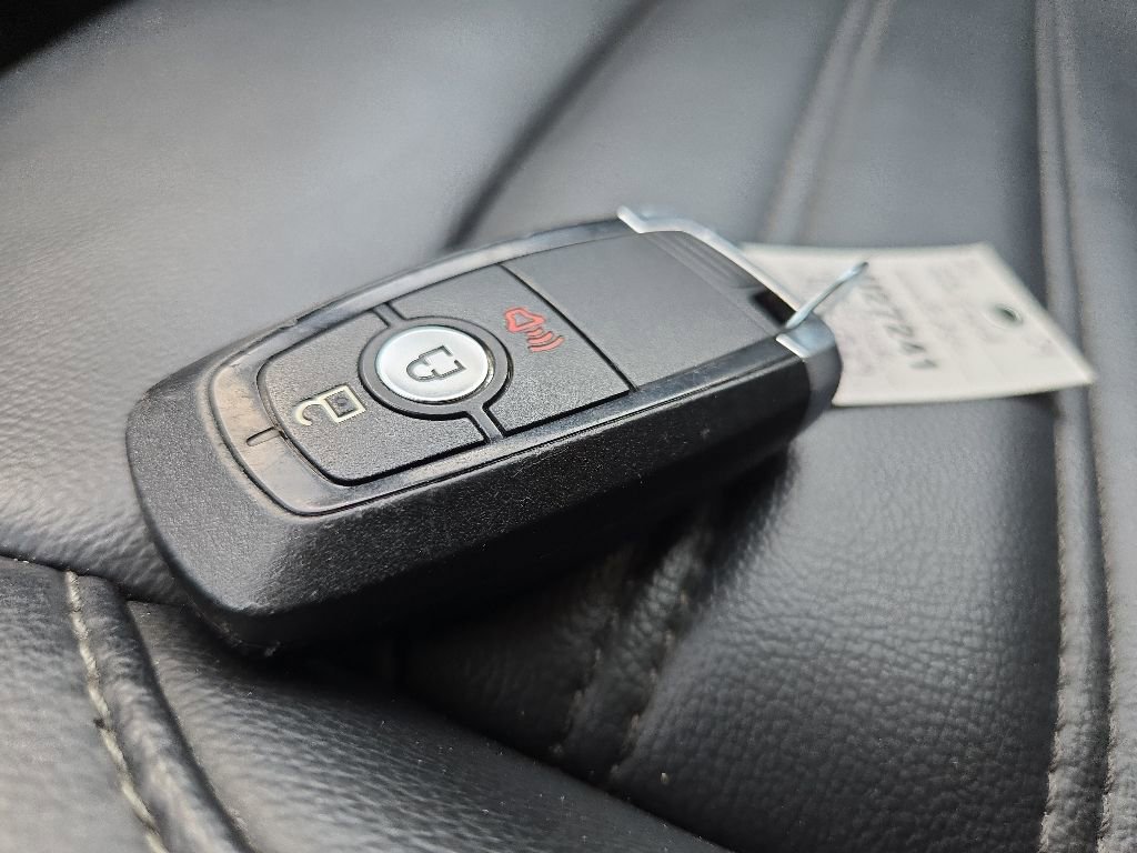 Used 2024 Ford Edge SEL AWD/4WD image 36