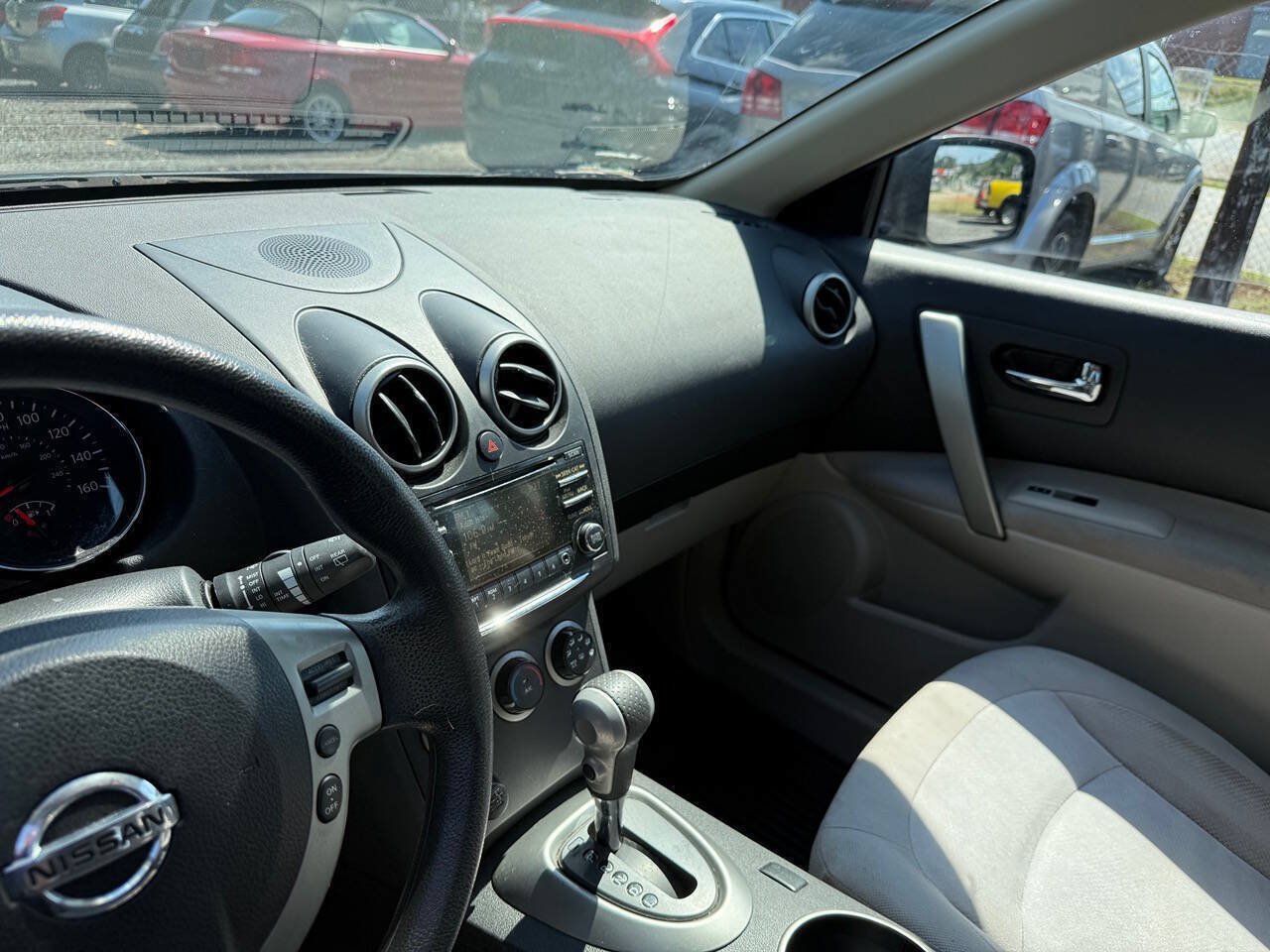Used 2014 Nissan Rogue S w/ Convenience Package AWD/4WD image 26