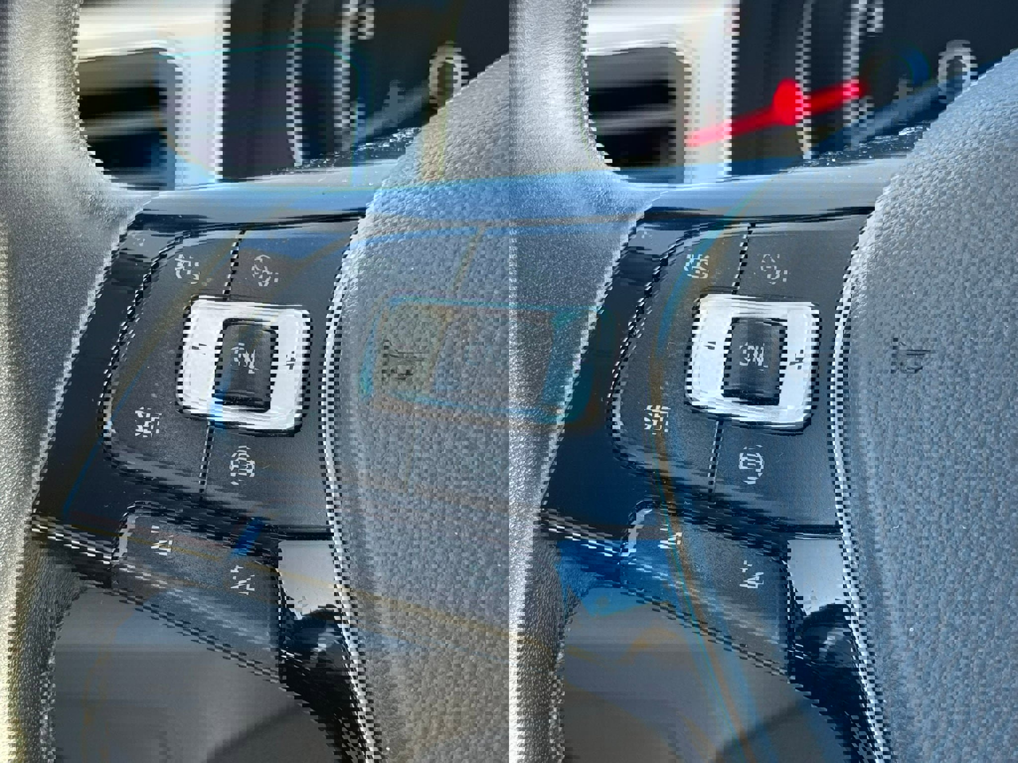 Used 2019 Volkswagen Atlas SE w/ Towing Package image 25