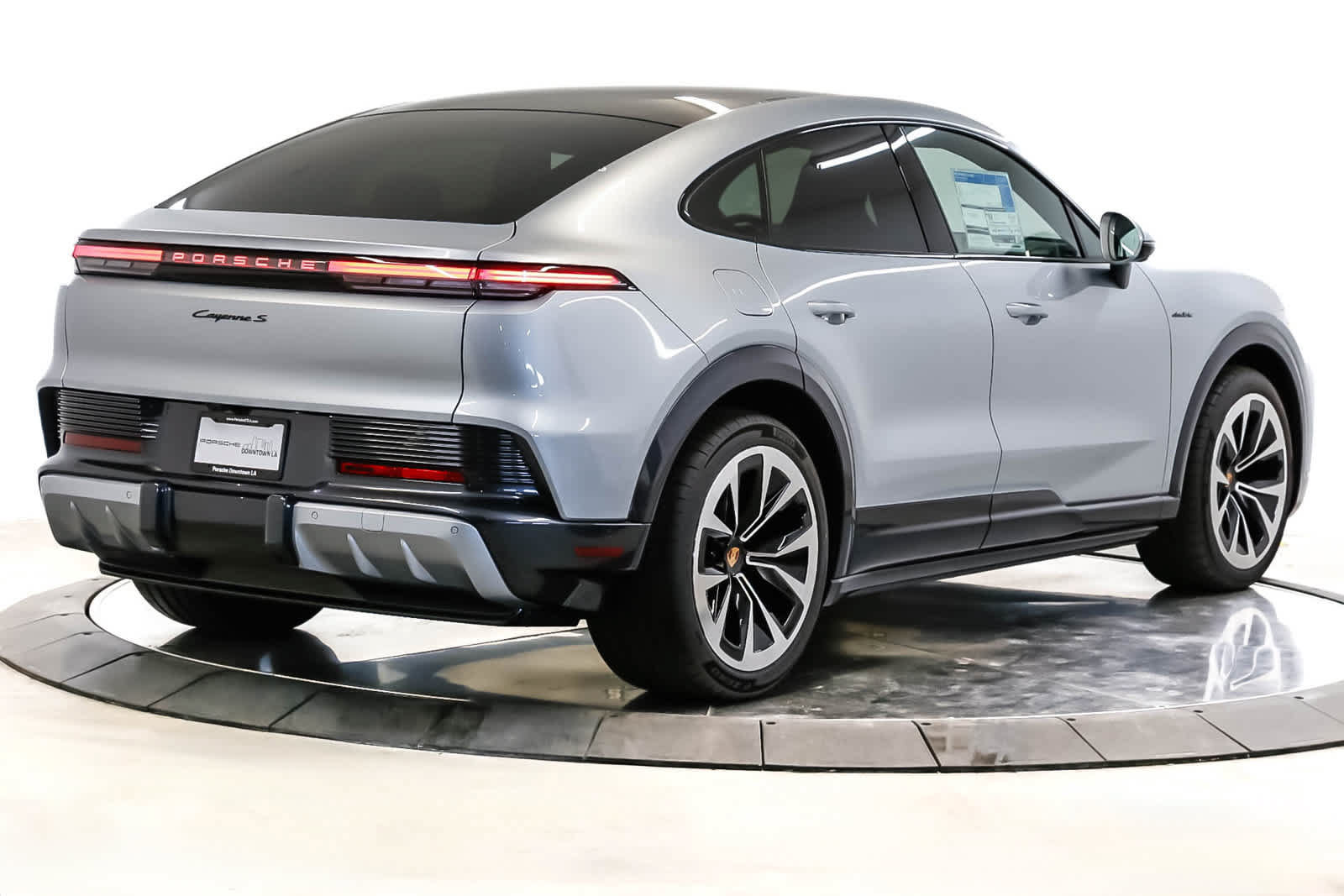 New 2026 Porsche Cayenne S AWD/4WD image 9