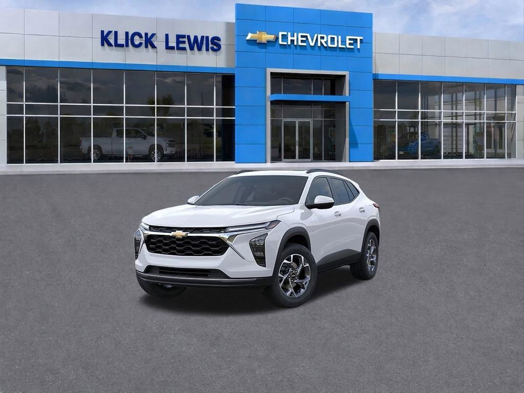 New 2026 Chevrolet Trax LT w/ Sunroof Package FWD image 8