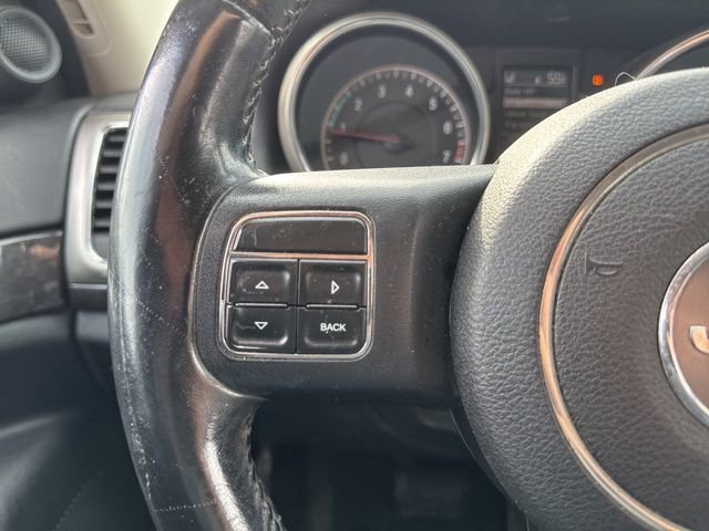 Used 2012 Jeep Grand Cherokee Laredo w/ Laredo E Group image 21