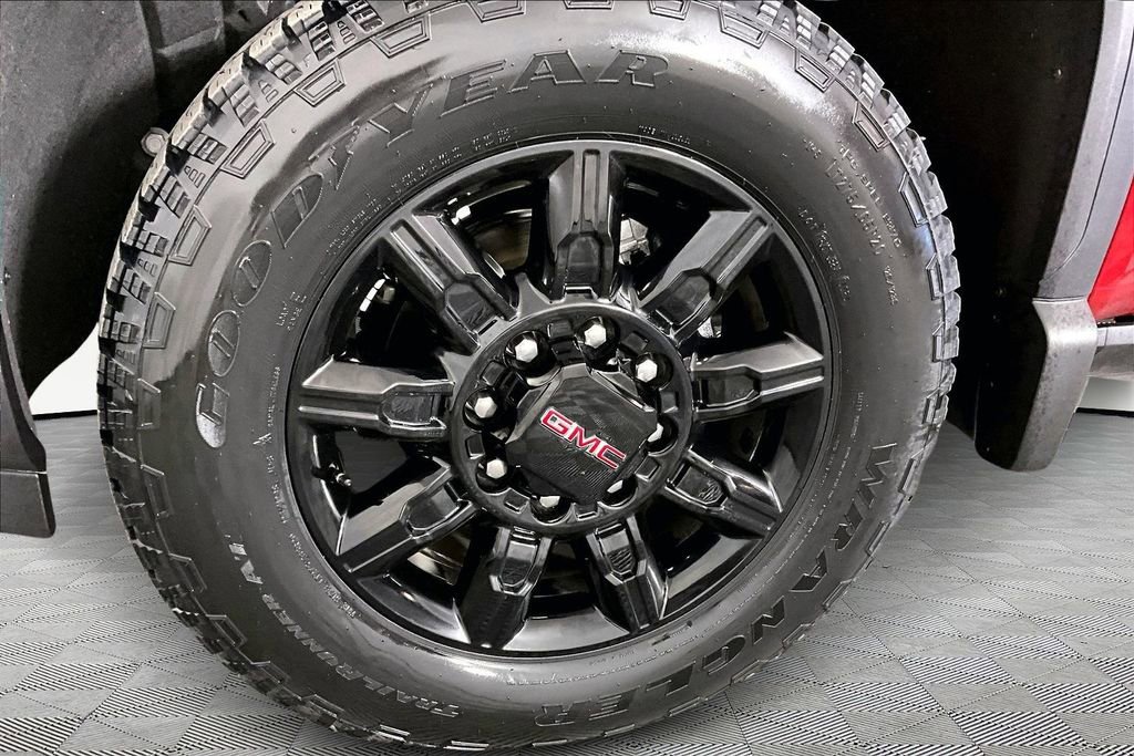 Certified 2025 GMC Sierra 2500 AT4 w/ AT4 Premium Plus Package image 35