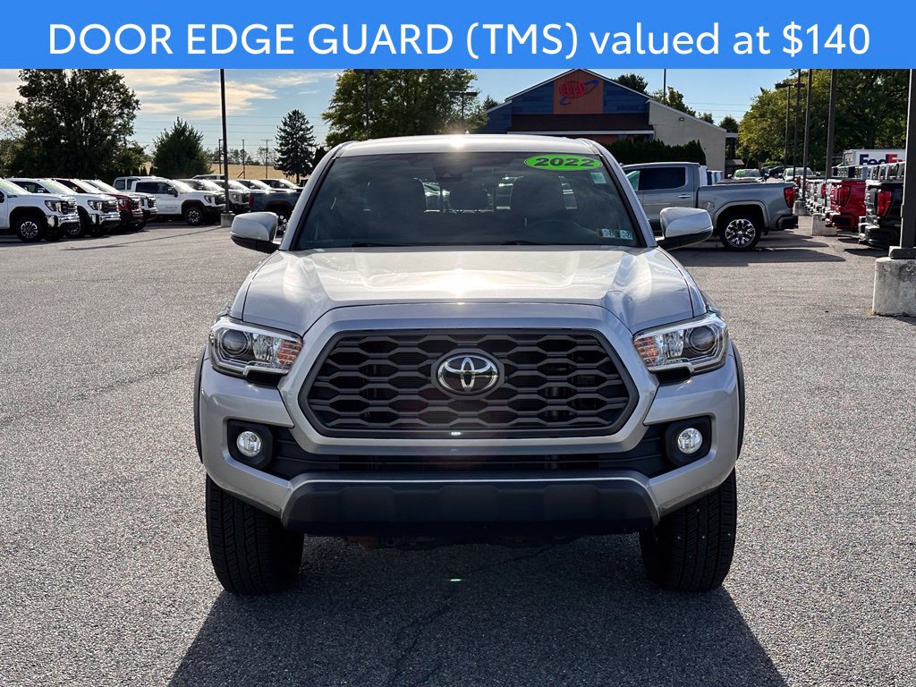 Used 2022 Toyota Tacoma TRD Off-Road AWD/4WD image 5
