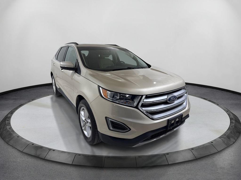 Used 2017 Ford Edge SEL w/ Equipment Group 201A FWD image 3