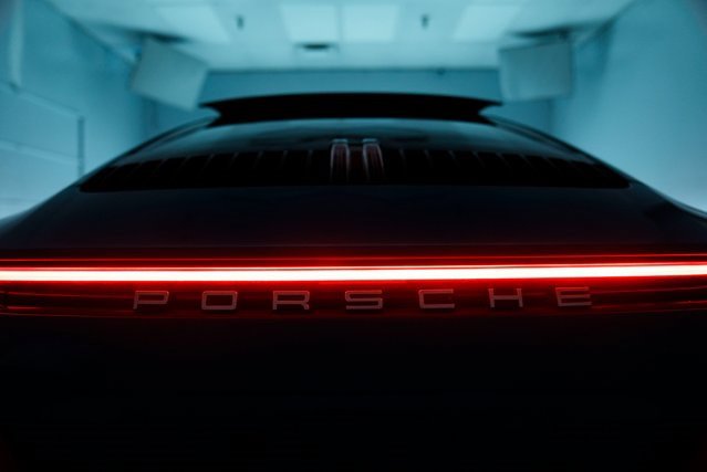 Used 2020 Porsche 911 Carrera image 38