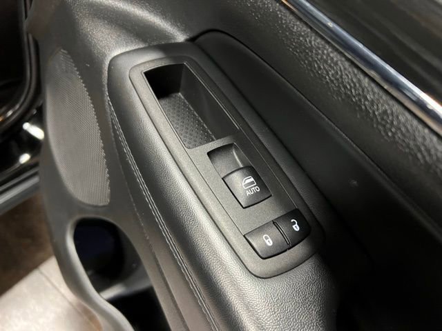 Used 2022 Jeep Grand Cherokee Limited image 27