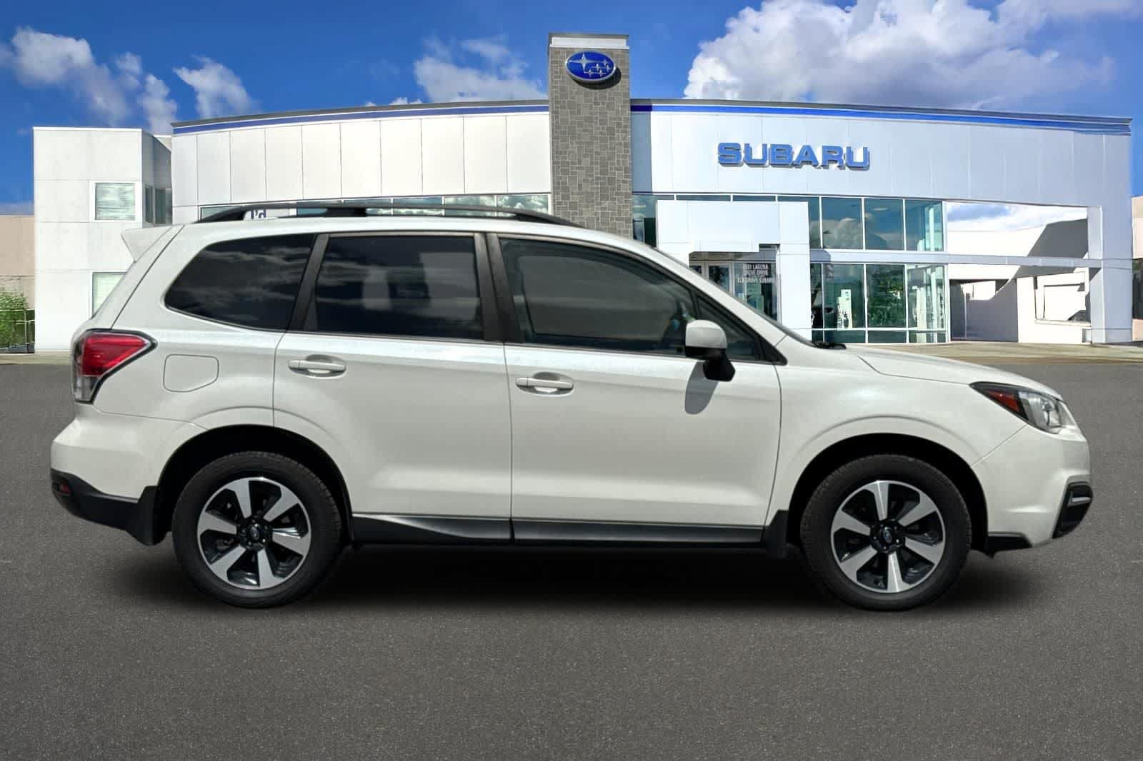 Used 2018 Subaru Forester 2.5i Premium AWD/4WD image 6