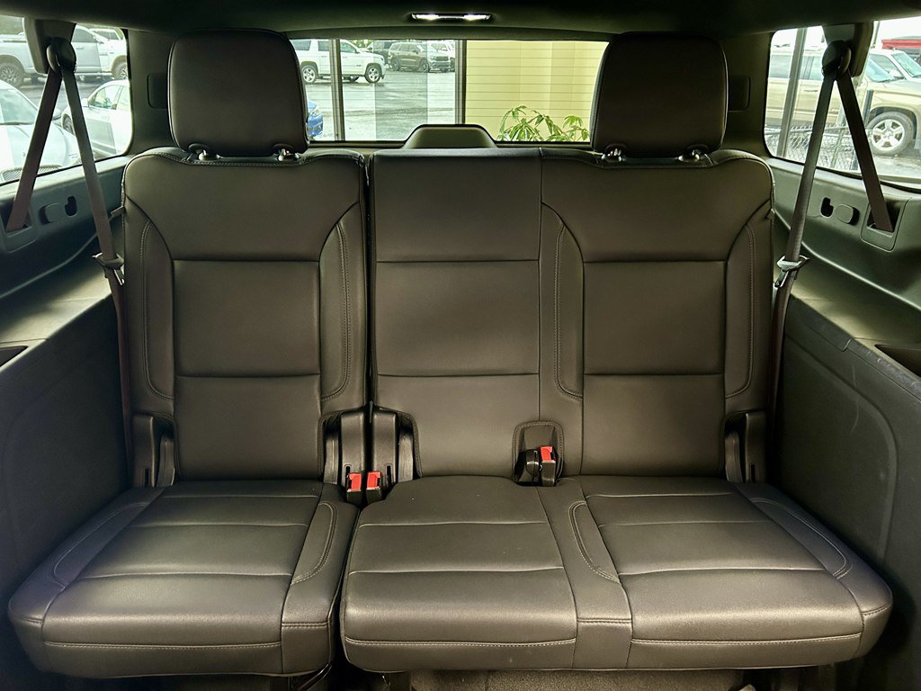 Used 2022 Chevrolet Suburban Z71 AWD/4WD image 13