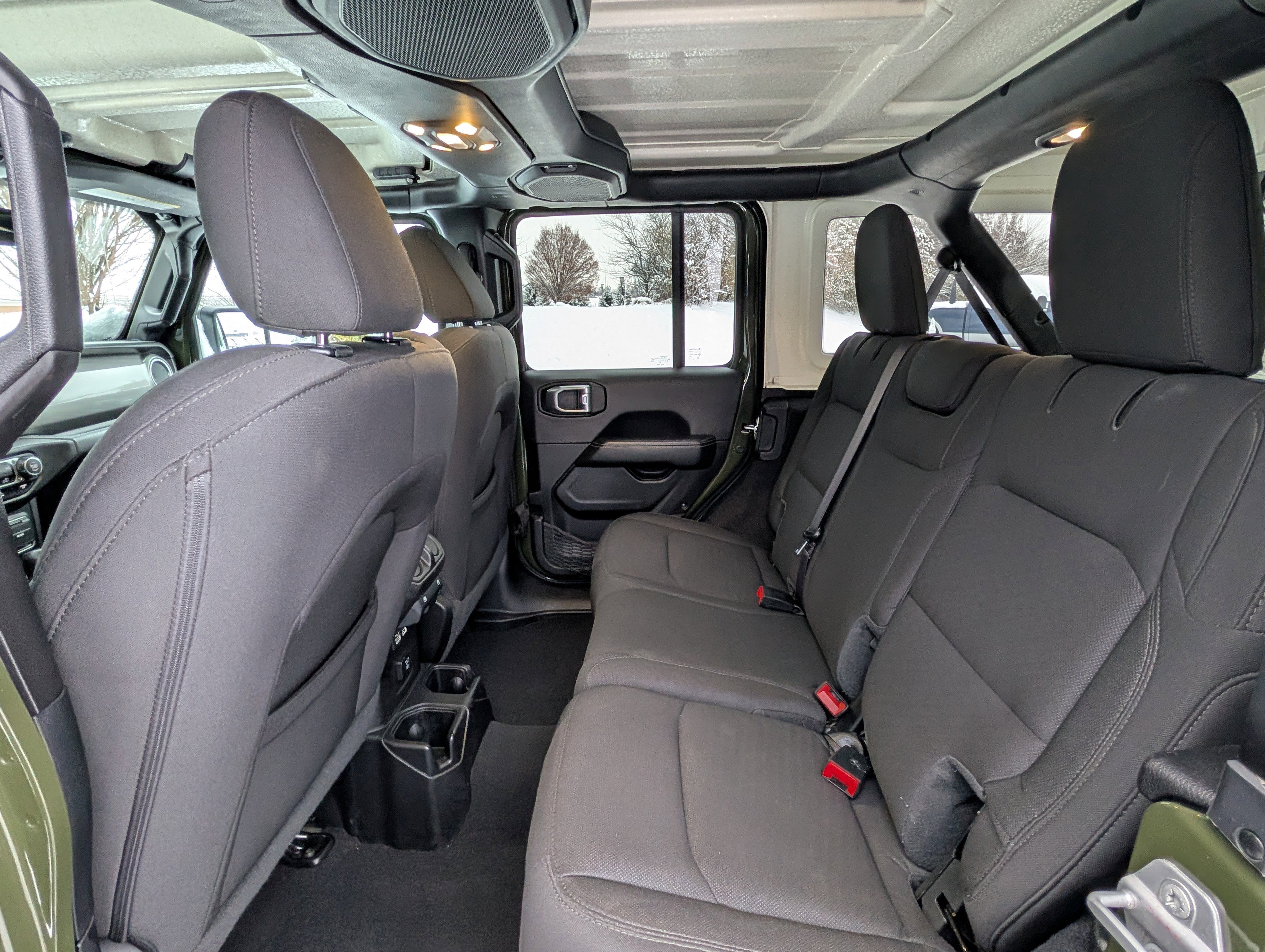 Used 2021 Jeep Wrangler Unlimited Sahara image 25