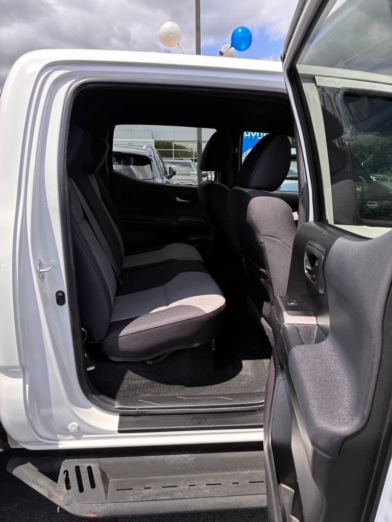 Used 2023 Toyota Tacoma TRD Off-Road w/ Black Out Package (TMS) AWD/4WD image 24