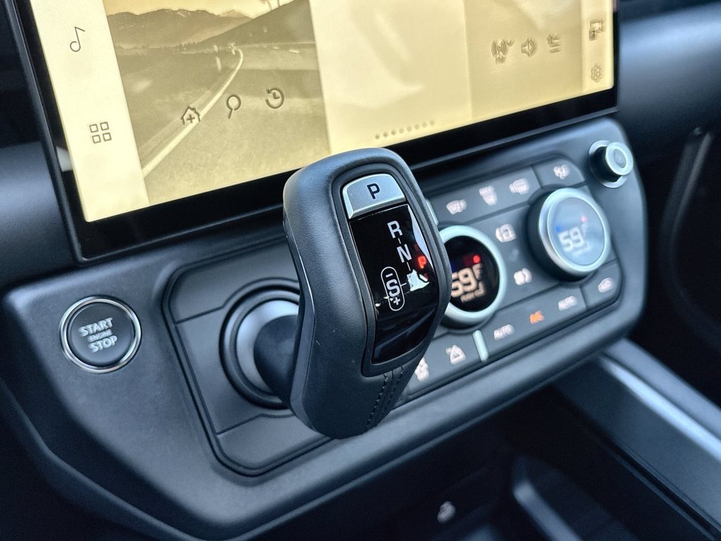 New 2026 Land Rover Defender 110 X-Dynamic SE AWD/4WD image 27