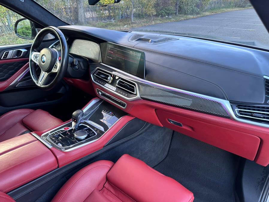 Used 2021 BMW X6 M w/ Competition Package image 32