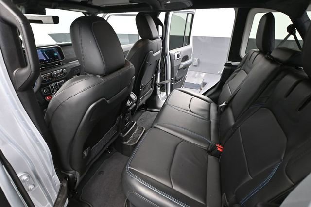 Used 2024 Jeep Wrangler Unlimited Rubicon 4xe AWD/4WD image 40