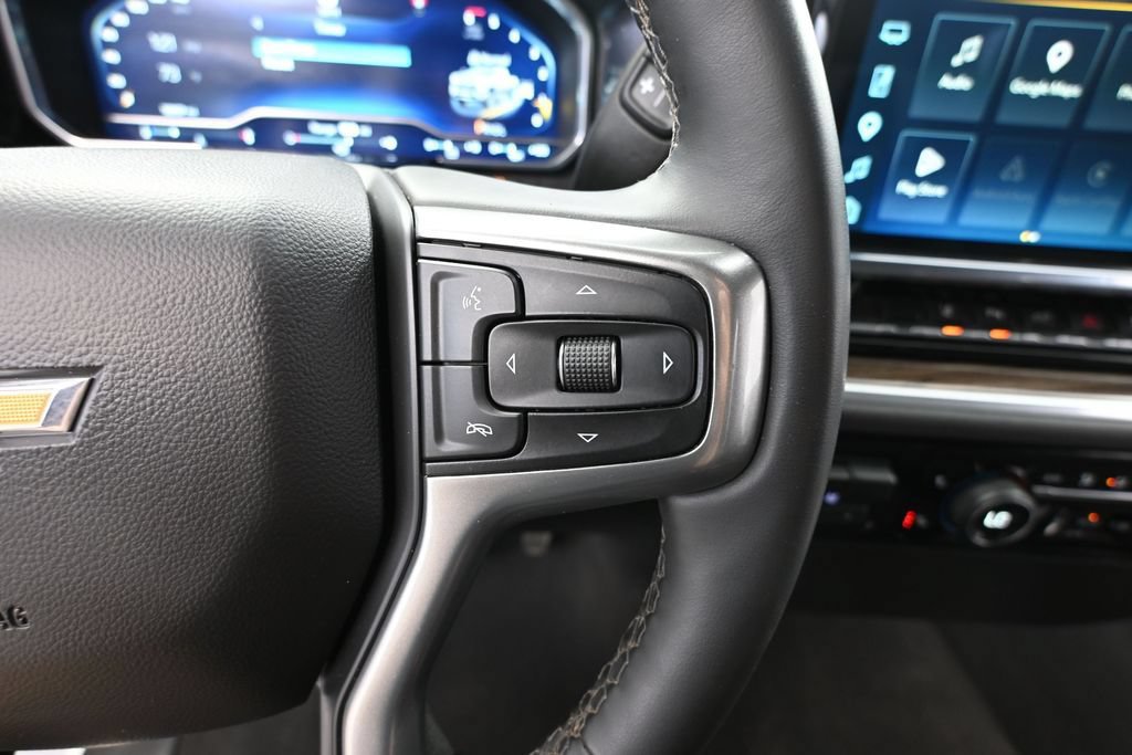 Used 2025 Chevrolet Silverado 3500 LT w/ Safety Package AWD/4WD image 32