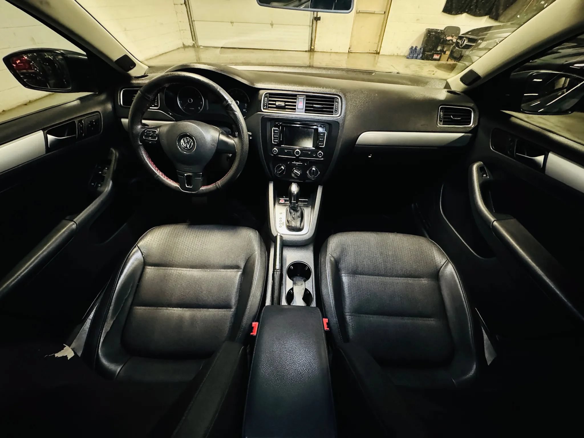 Used 2012 Volkswagen Jetta SEL FWD image 11