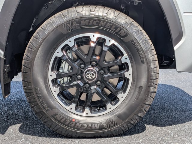 New 2026 Toyota Tundra SR5 w/ TRD Off-Road Package AWD/4WD image 10