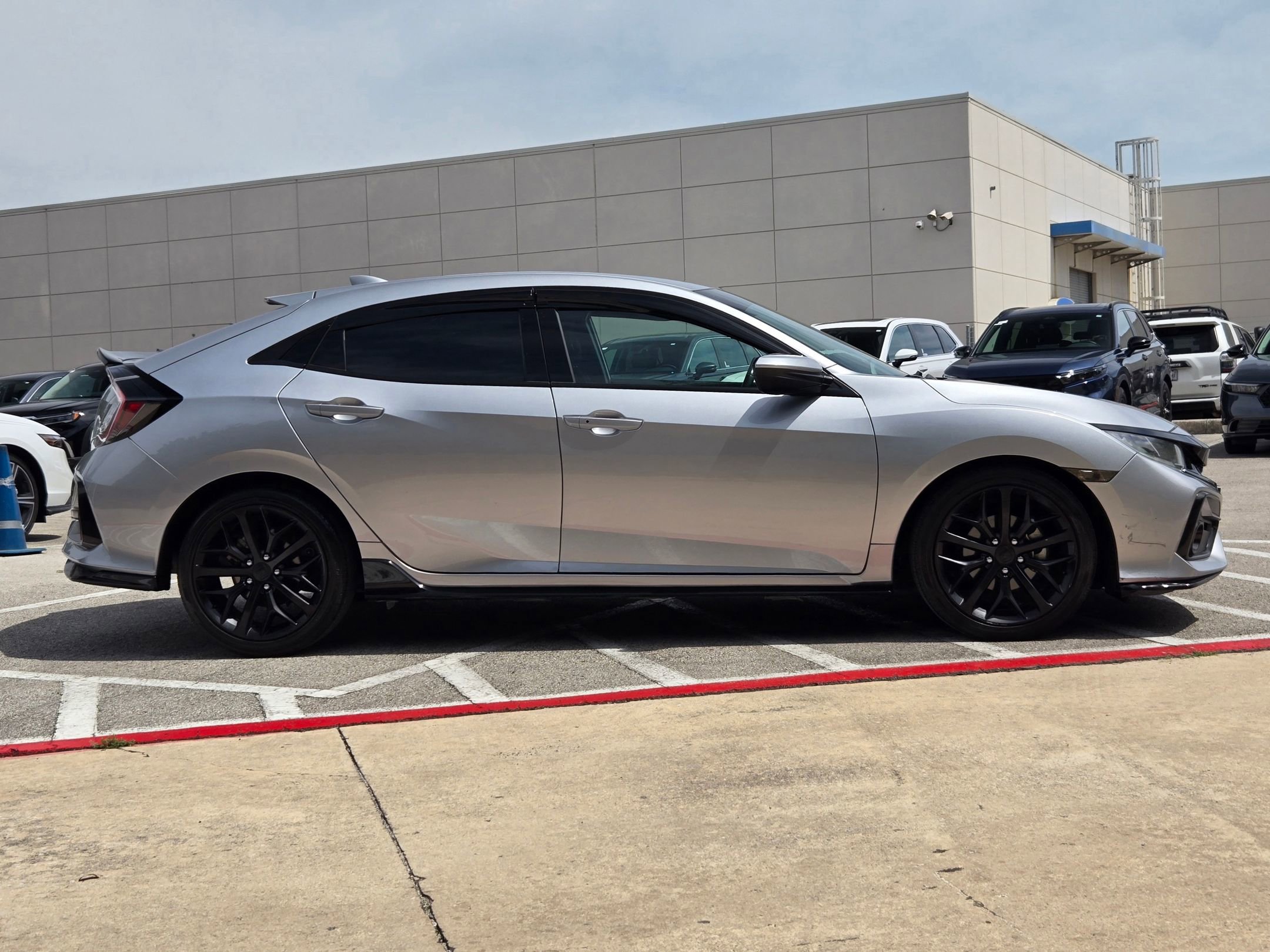 Used 2021 Honda Civic Sport image 2
