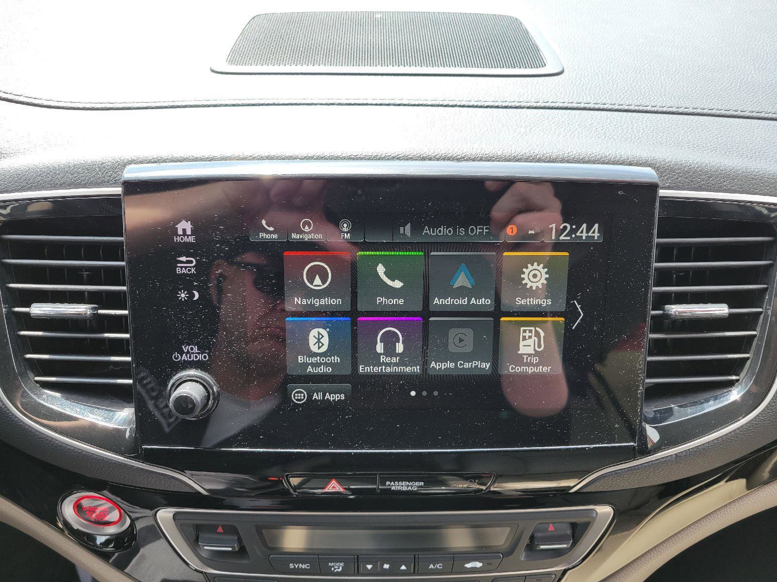 Used 2020 Honda Pilot Touring image 22