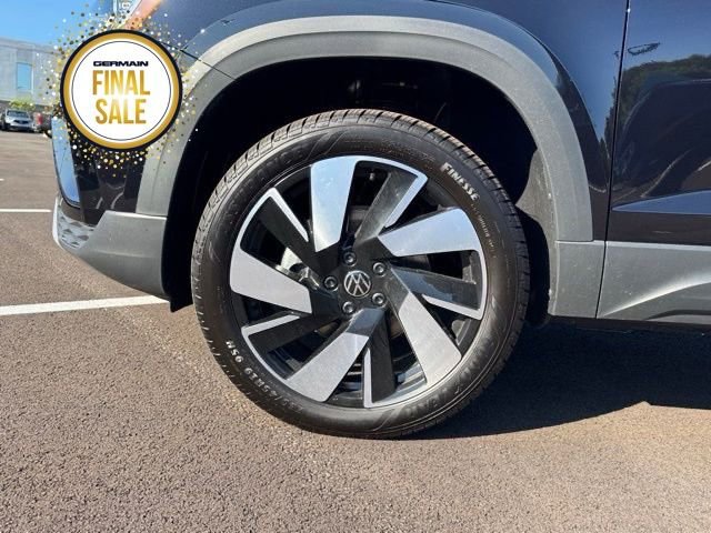New 2024 Volkswagen Taos SE image 10