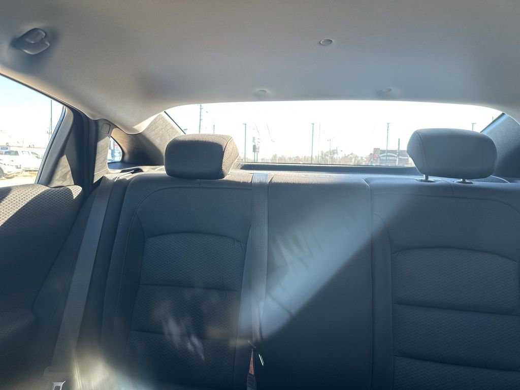 Used 2025 Chevrolet Malibu LS image 21