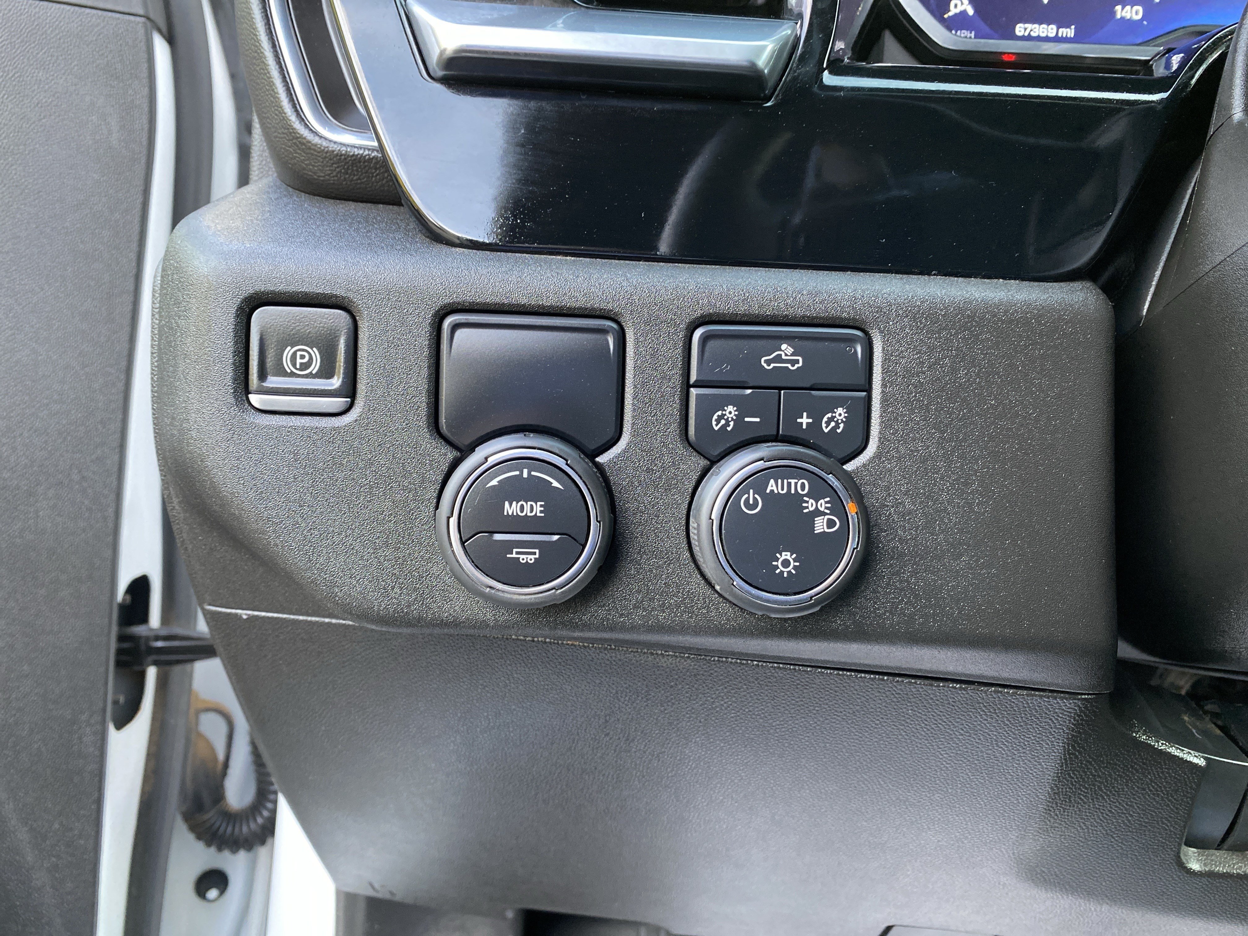 Used 2024 Chevrolet Silverado 1500 LT w/ Protection Package RWD image 18