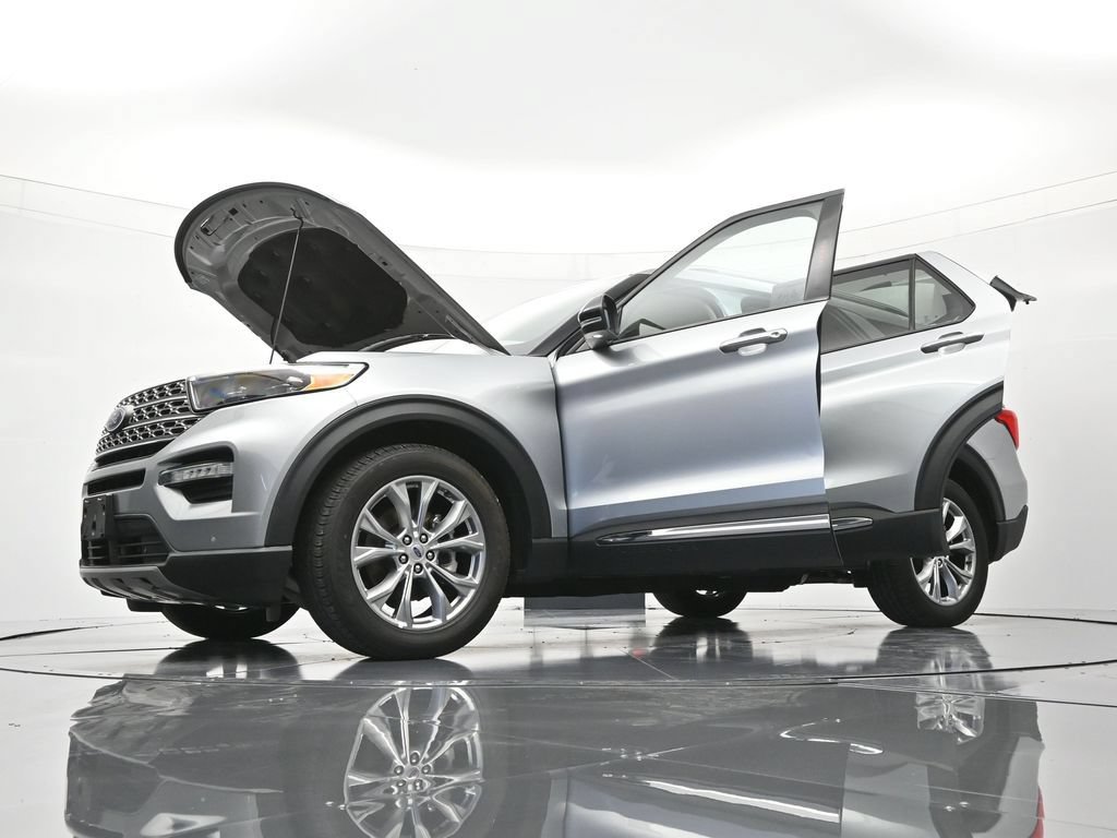 Certified 2023 Ford Explorer Limited w/ Equipment Group 301A RWD image 49