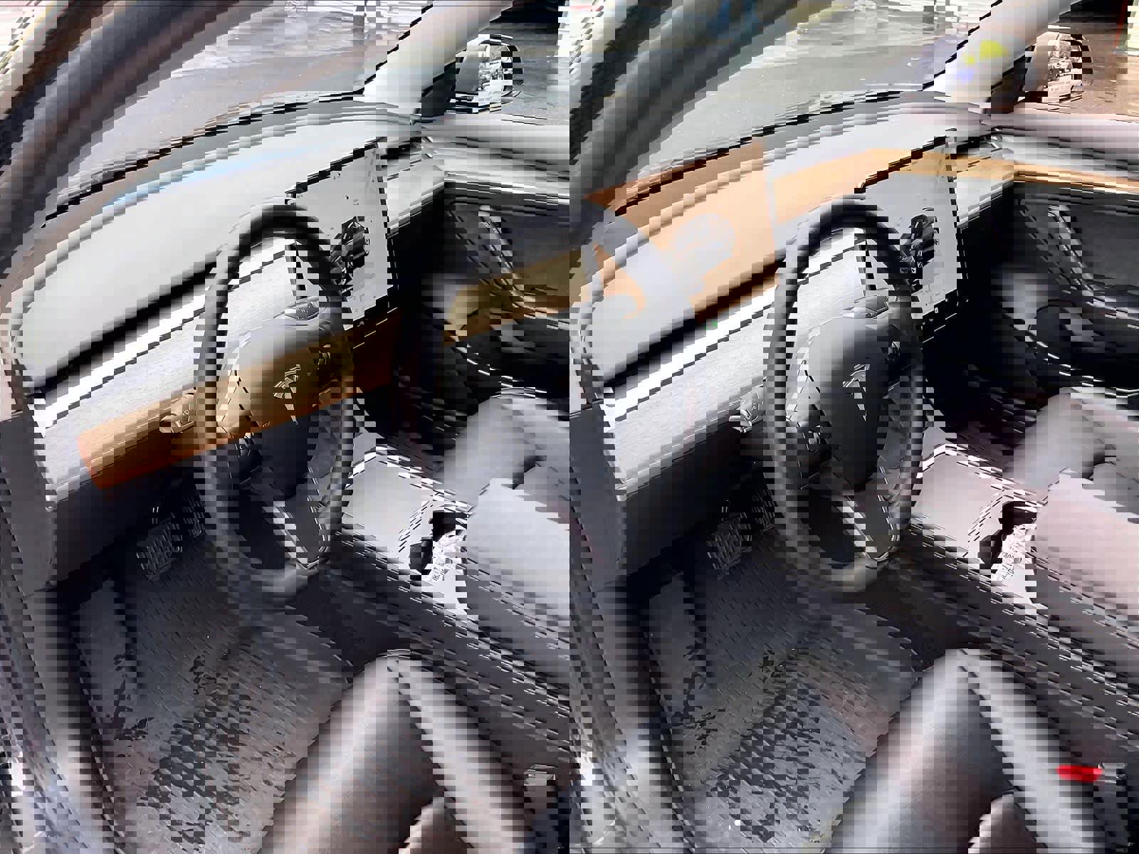 Used 2023 Tesla Model 3 Standard Range image 13