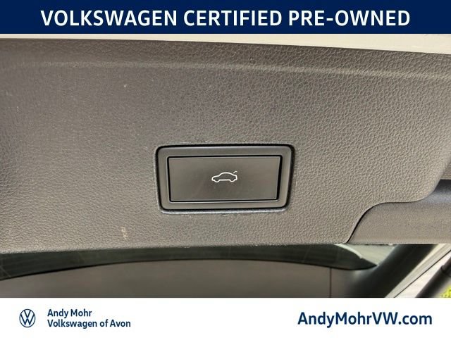 Used 2023 Volkswagen Atlas Cross Sport SEL R-Line AWD/4WD image 11