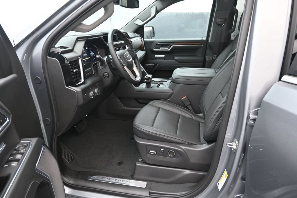 Used 2026 GMC Sierra 1500 Denali AWD/4WD image 13