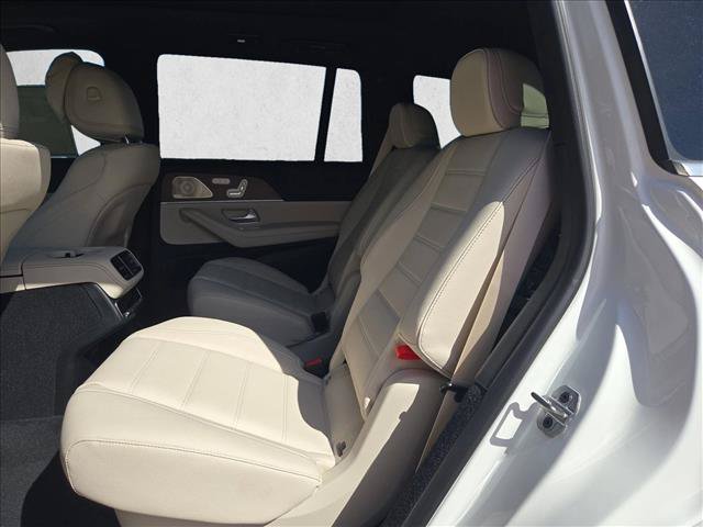 New 2026 Mercedes-Benz GLS 580 4MATIC image 14
