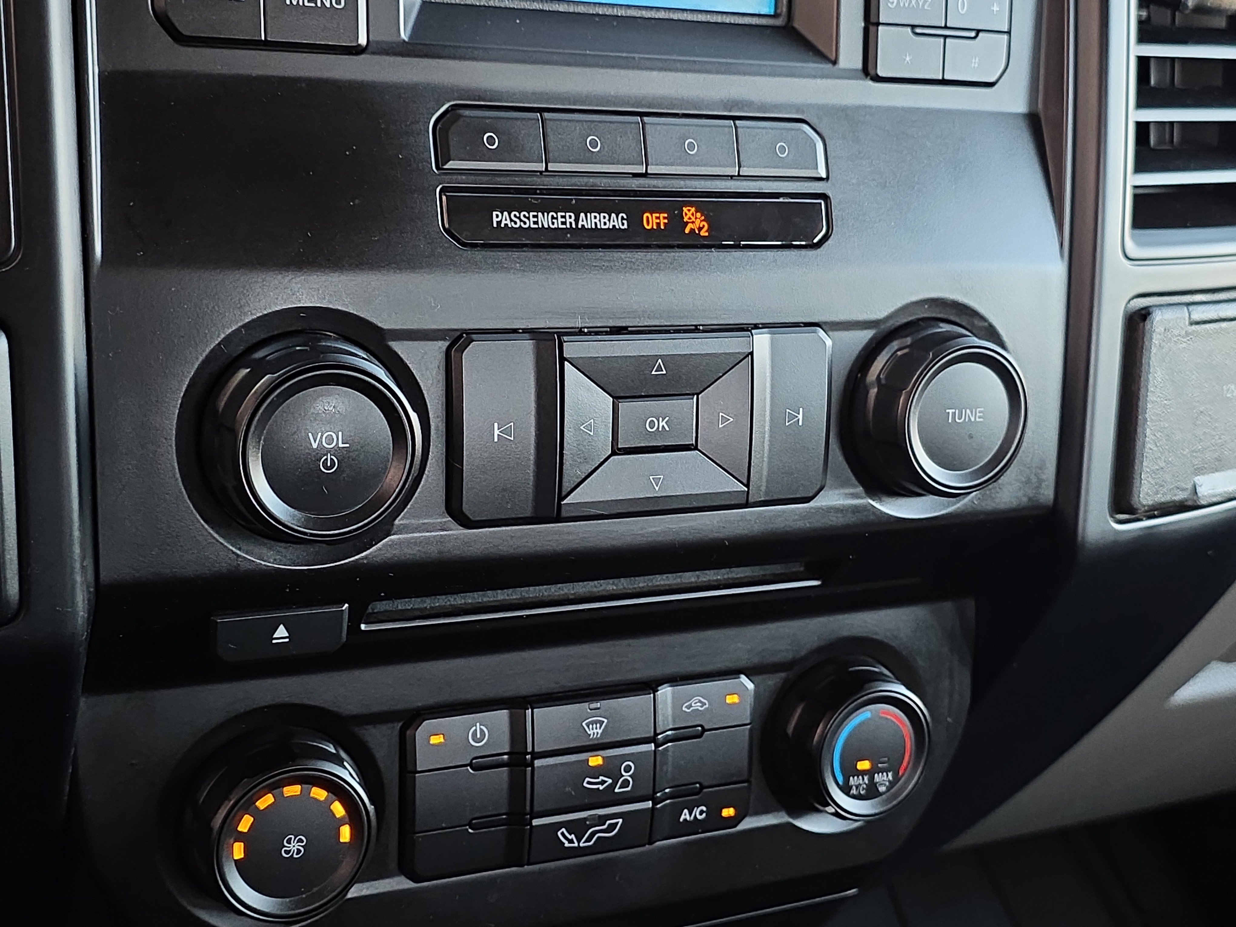 Used 2015 Ford F150 XL w/ Max Trailer Tow Package image 21