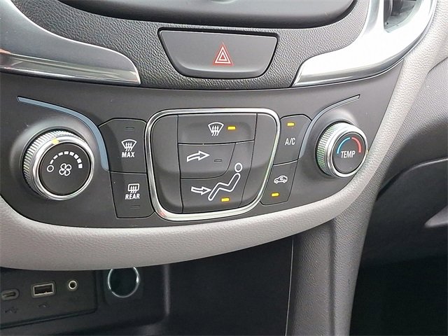 Used 2020 Chevrolet Equinox LS image 16