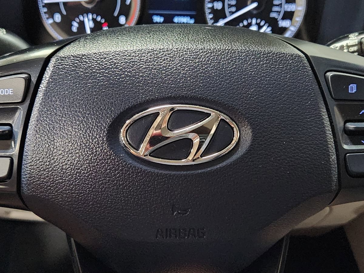 Used 2021 Hyundai Venue FWD image 47