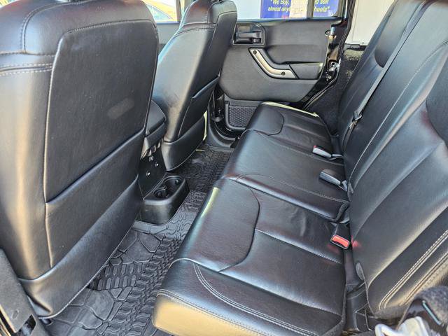 Used 2018 Jeep Wrangler Unlimited Sahara image 8