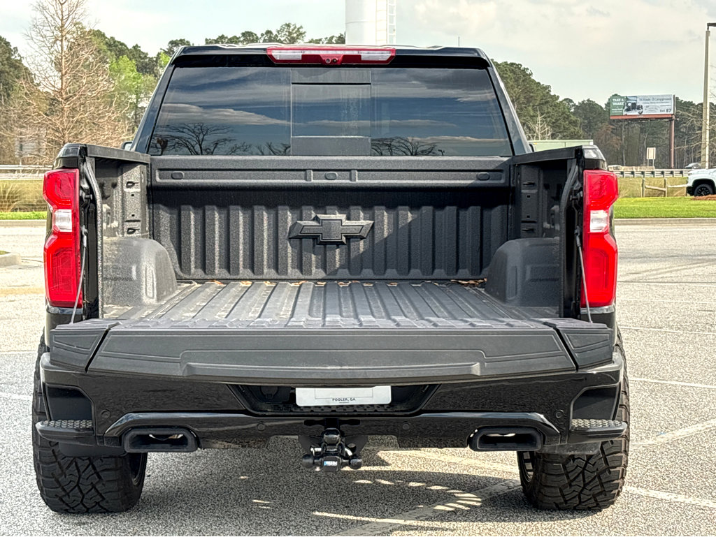 Used 2026 Chevrolet Silverado 1500 High Country w/ Midnight Edition image 18